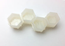 Load image into Gallery viewer, Hive Cap Deep Well - Natural Queen Deep 2